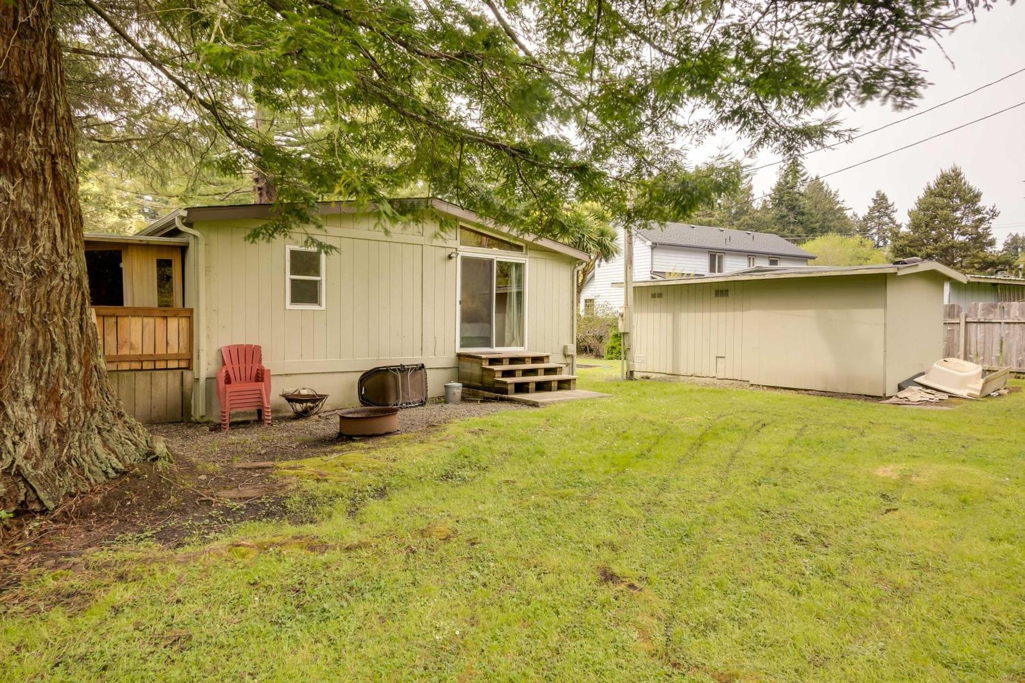 Brookings Home With Deck, Half Mi To Harris Beach! Exterior foto